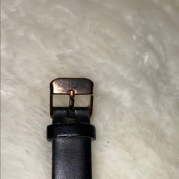 Black leather rose gold ladies watch - Picture 12 of 16